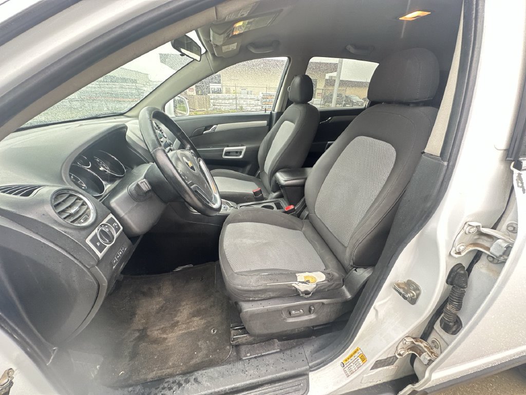 Used 2012 Chevrolet Captiva Sport LS FWD image 17