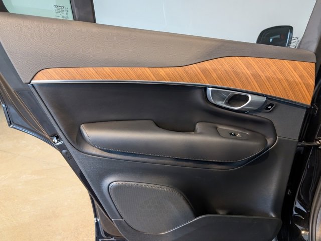 Used 2024 Volvo XC90 B6 Plus w/ Protection Package Premier image 23