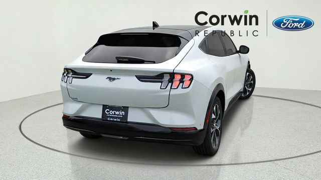 Used 2022 Ford Mustang Mach-E Premium RWD image 5