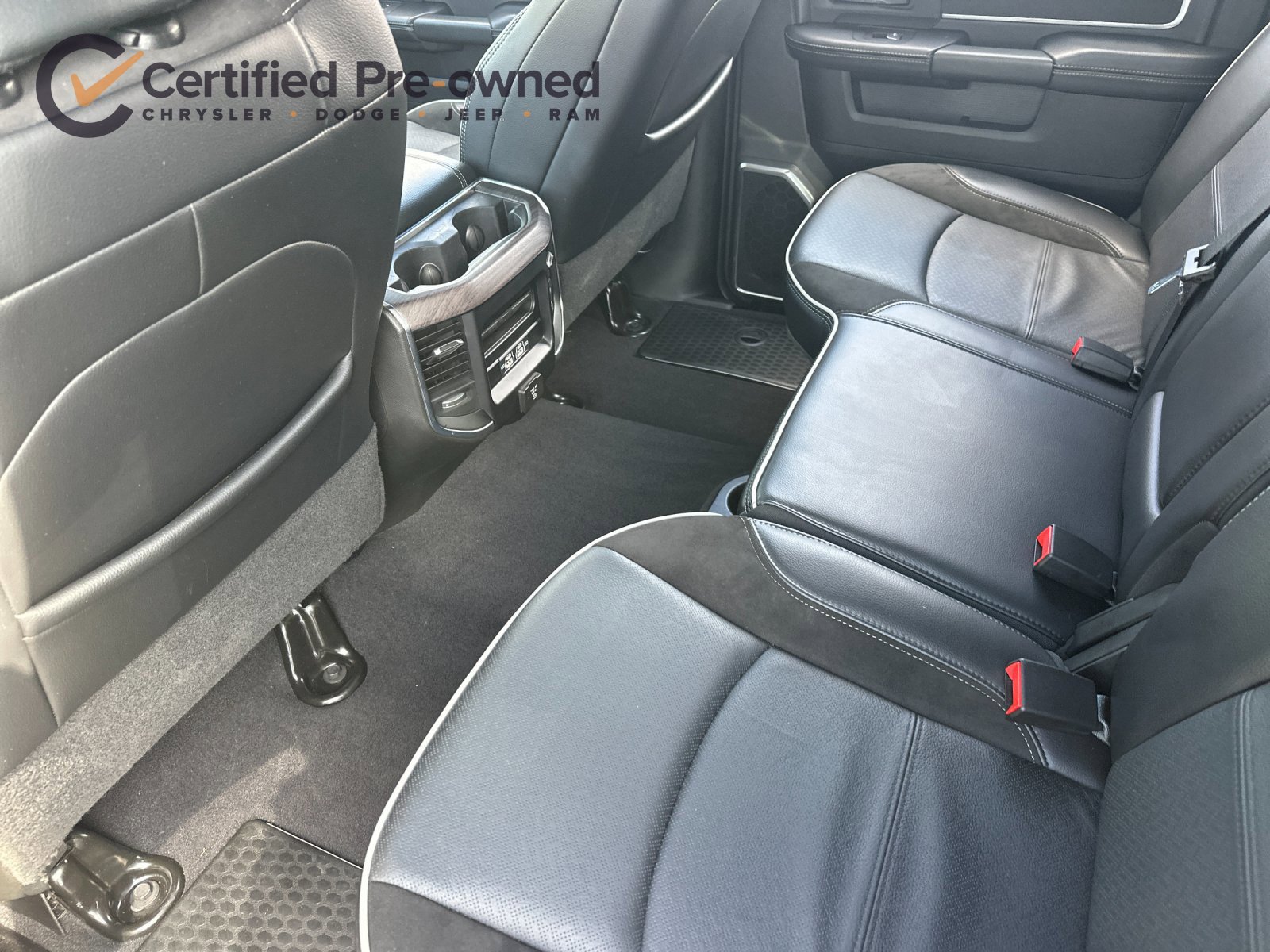 Used 2025 RAM 2500 Laramie w/ Night Edition AWD/4WD image 13
