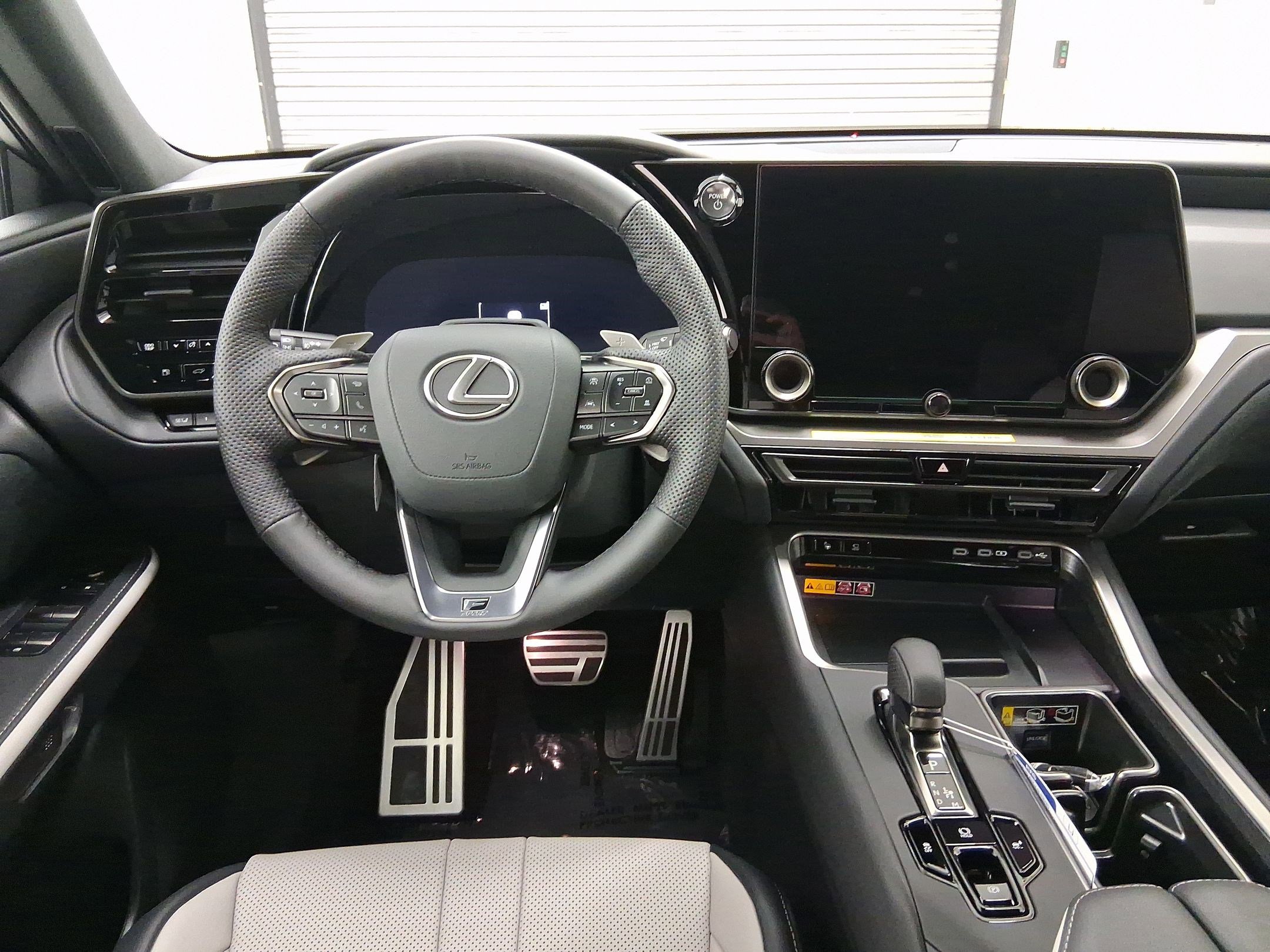 New 2026 Lexus TX 500h AWD image 4