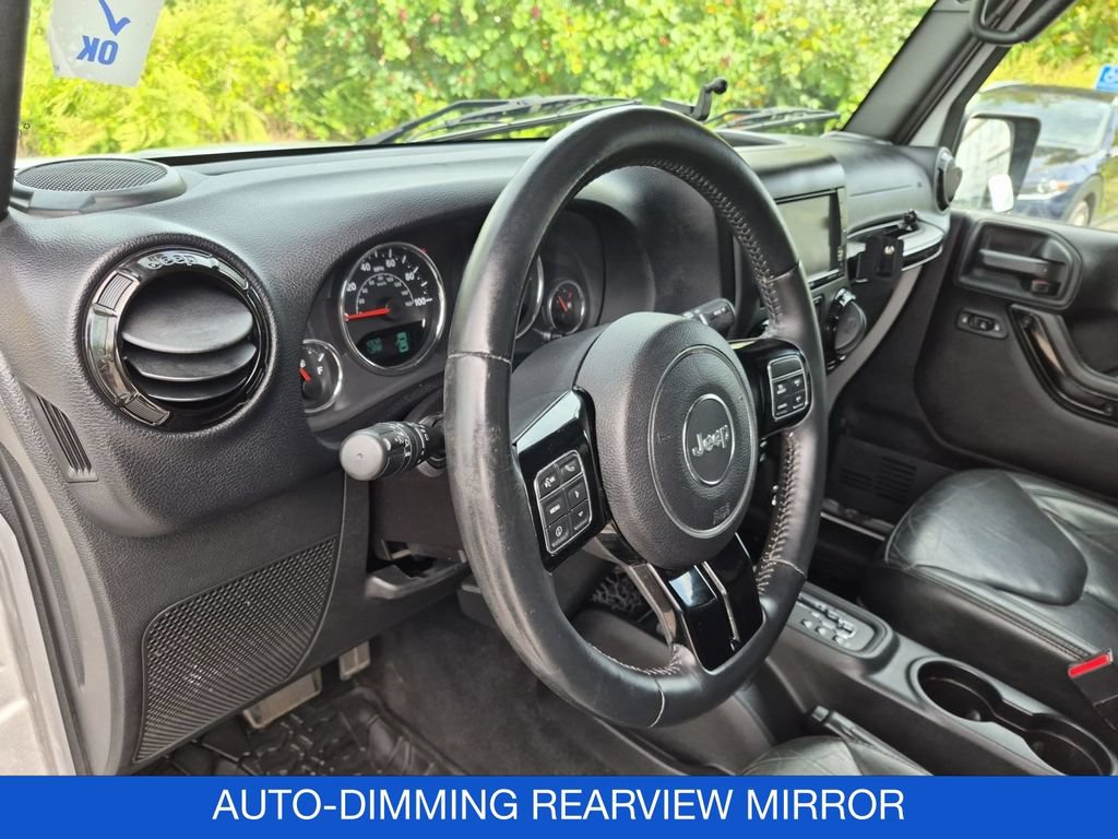 Used 2015 Jeep Wrangler Unlimited Sahara AWD/4WD image 13