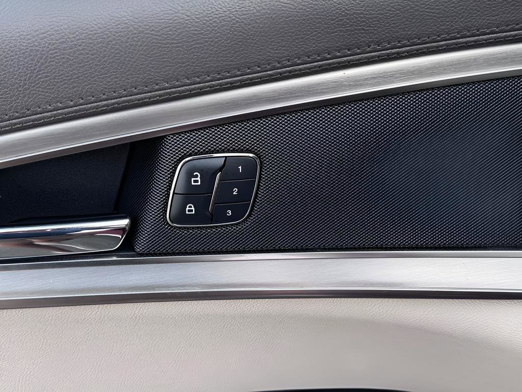 Used 2018 Lincoln MKX Premiere image 26
