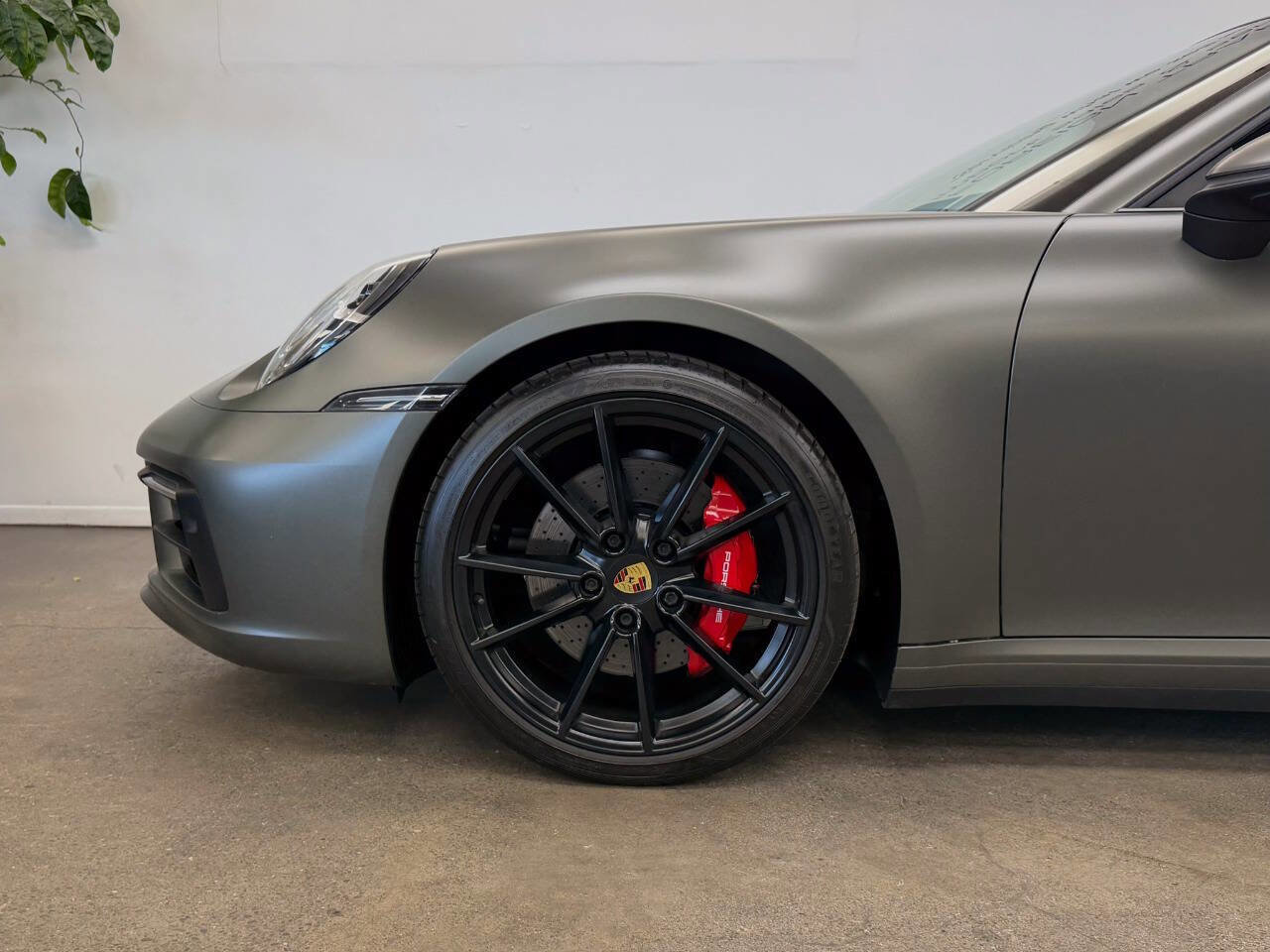 Used 2021 Porsche 911 image 8