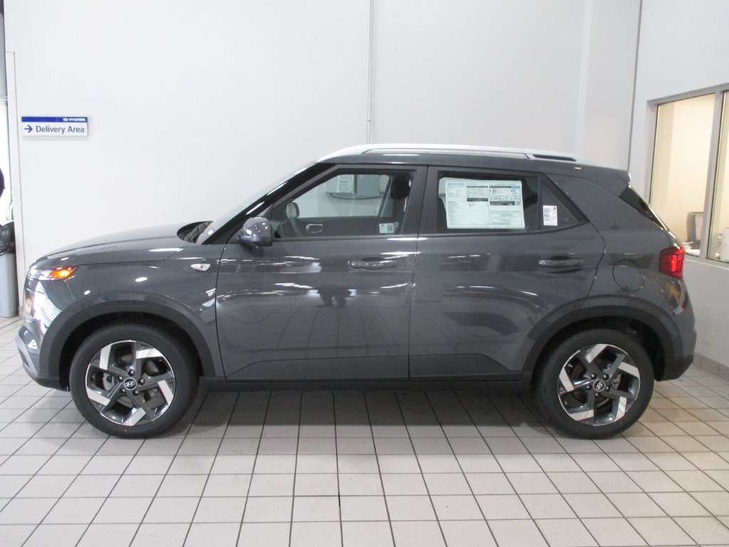 New 2026 Hyundai Venue SEL FWD image 11