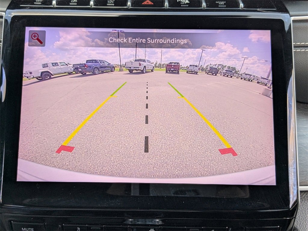 Used 2024 Jeep Grand Cherokee Limited image 20