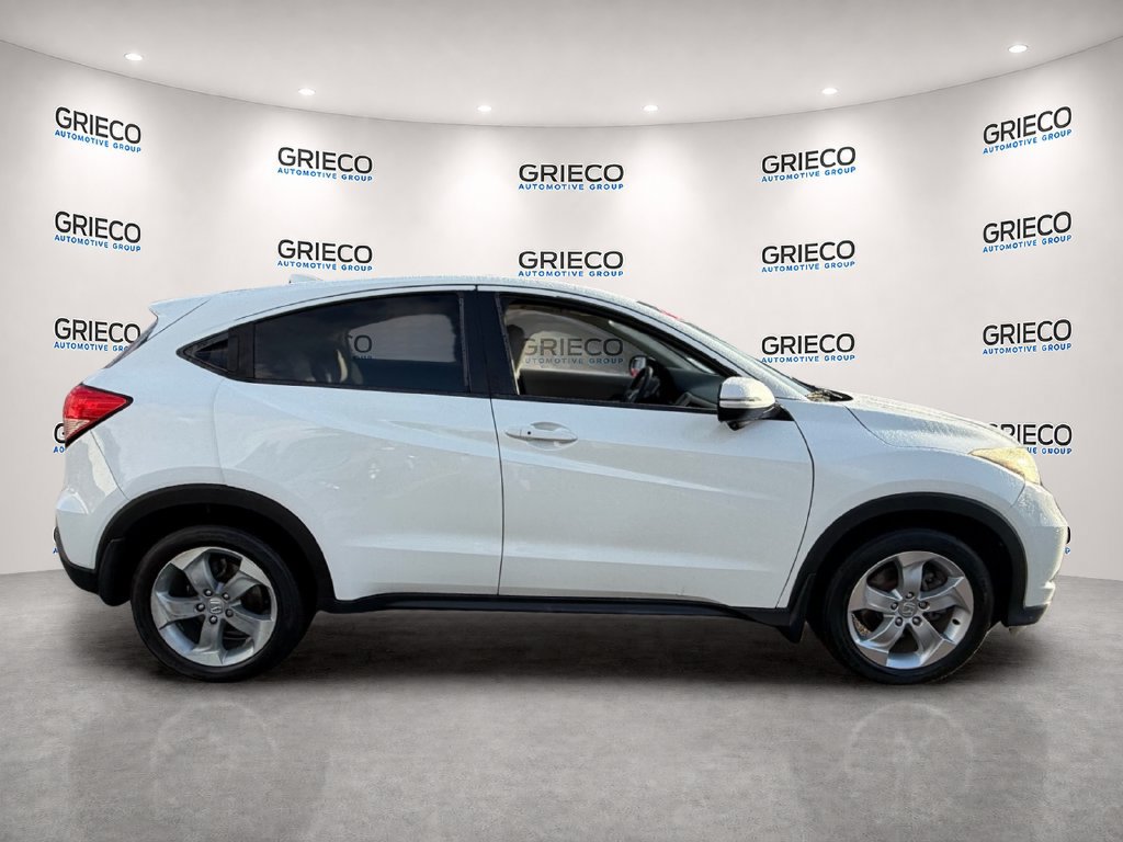 Used 2016 Honda HR-V EX image 8