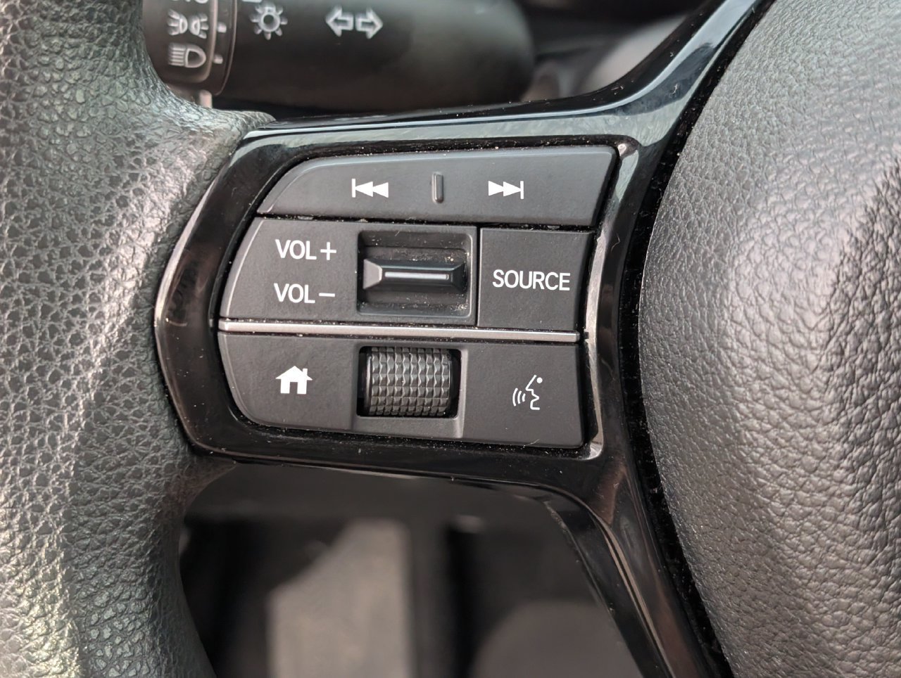 Used 2025 Honda Civic LX image 24