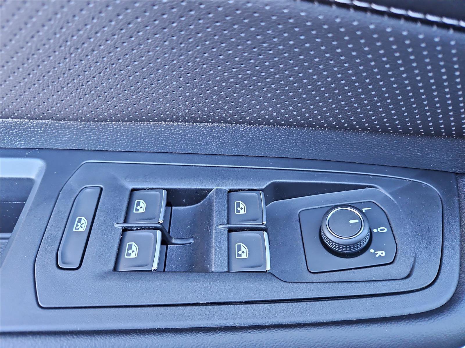 New 2026 Volkswagen Atlas SEL image 12