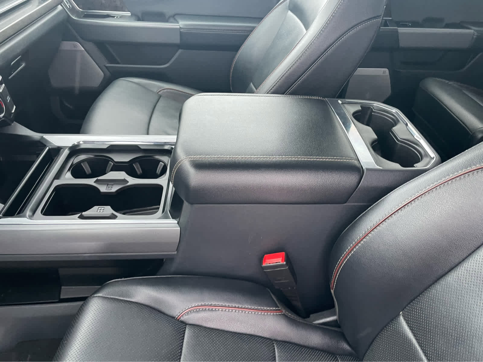 Used 2023 Ford F250 Lariat w/ Chrome Package image 33