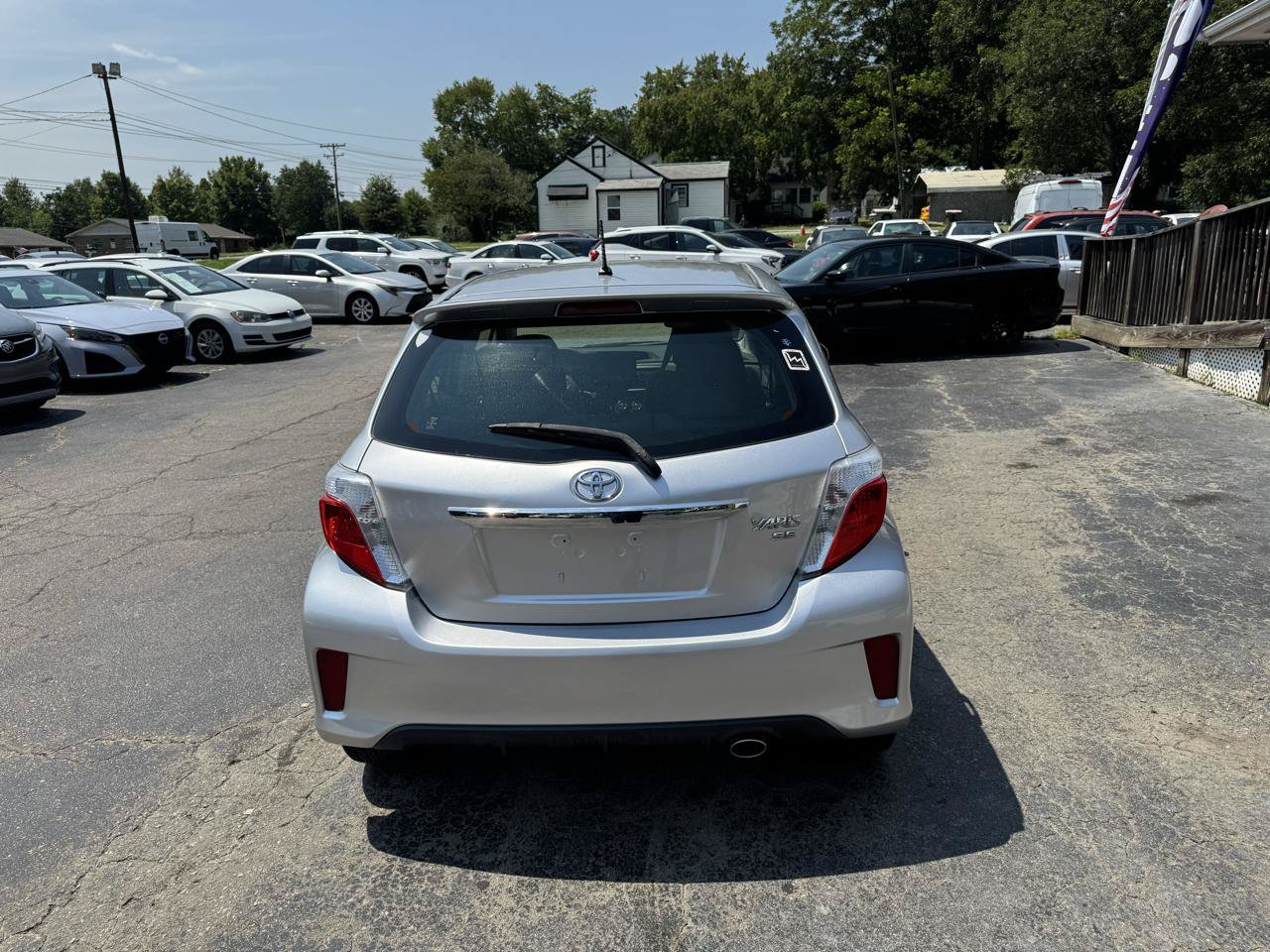 Used 2014 Toyota Yaris SE FWD image 7