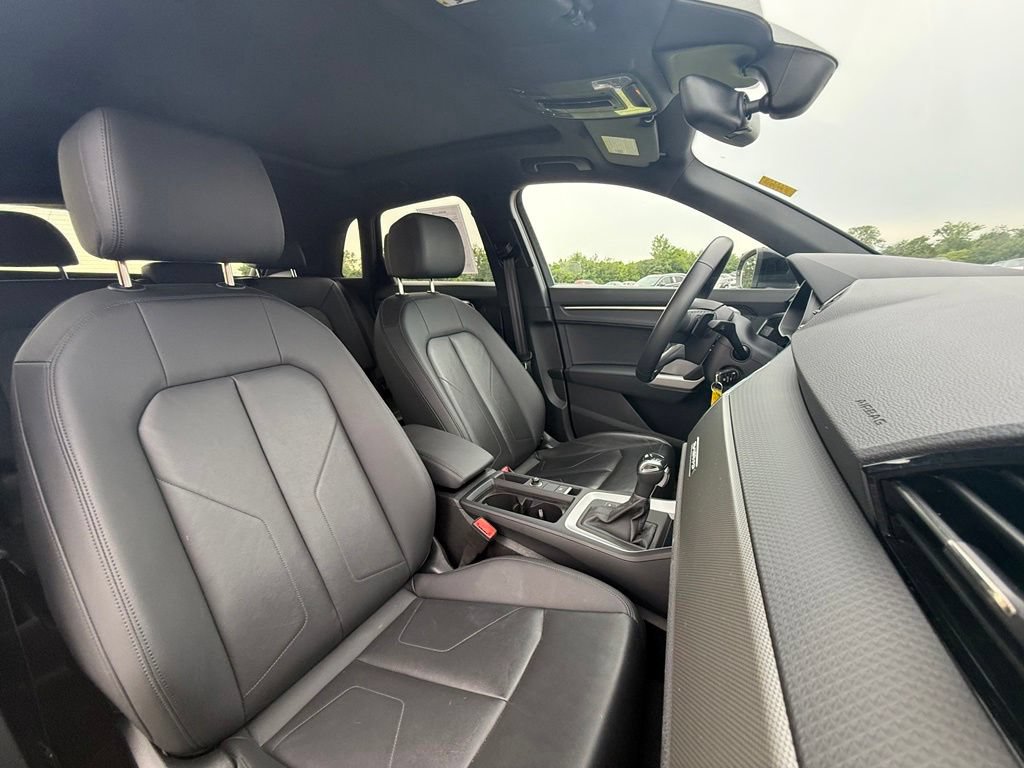 Used 2025 Audi Q3 2.0T Premium AWD/4WD image 32