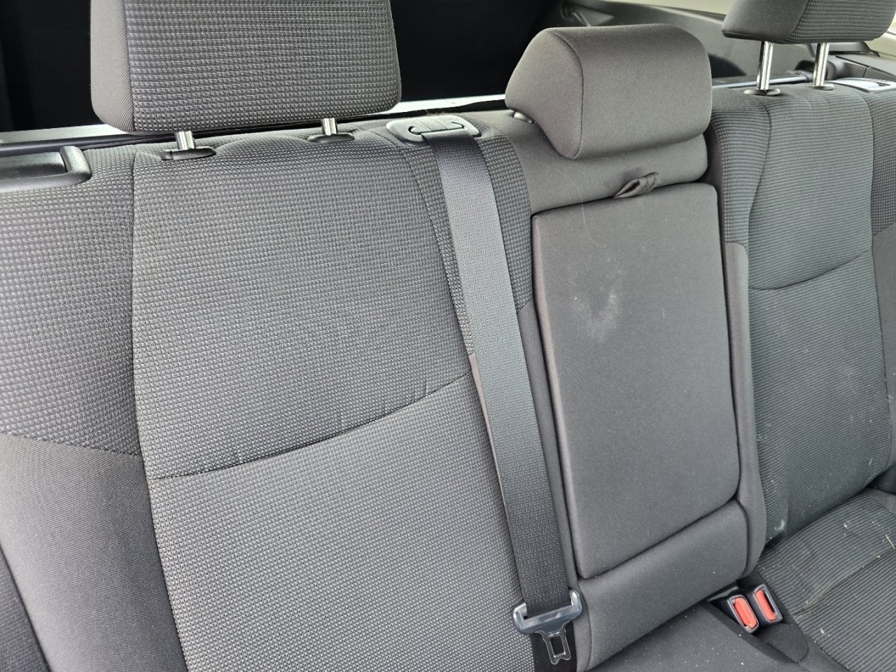 Used 2023 Toyota RAV4 LE FWD image 17