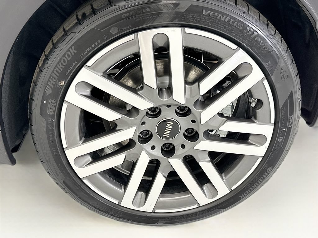 New 2026 MINI Cooper 2-Door Hardtop FWD image 28