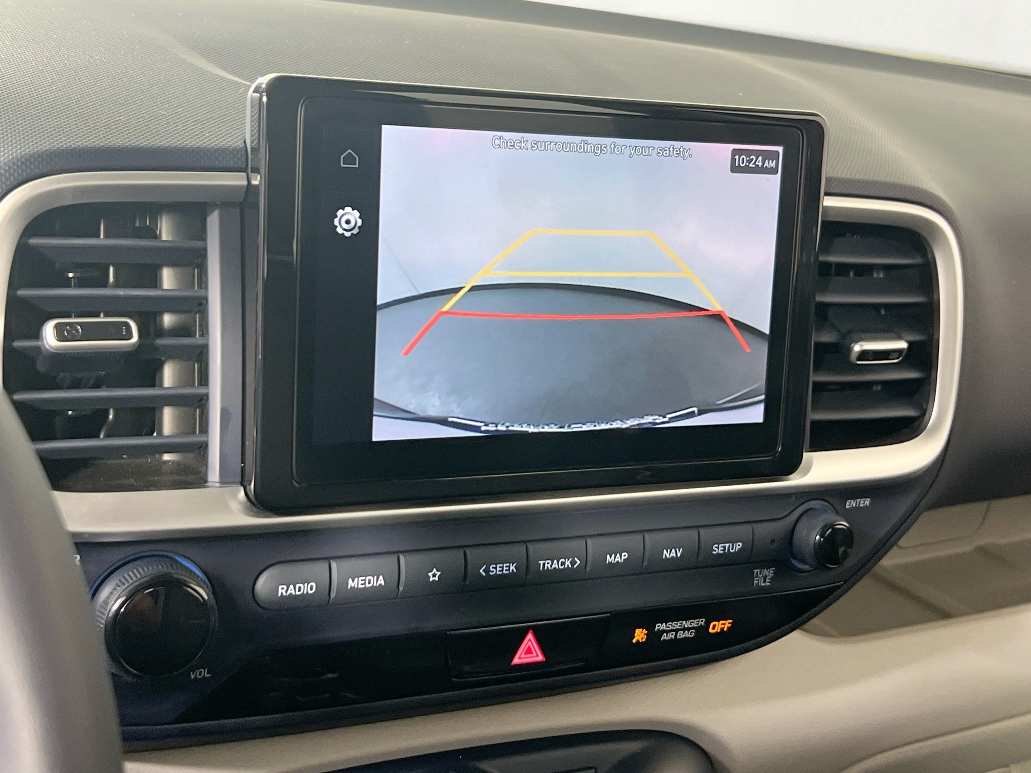 Used 2023 Hyundai Venue Limited FWD image 14