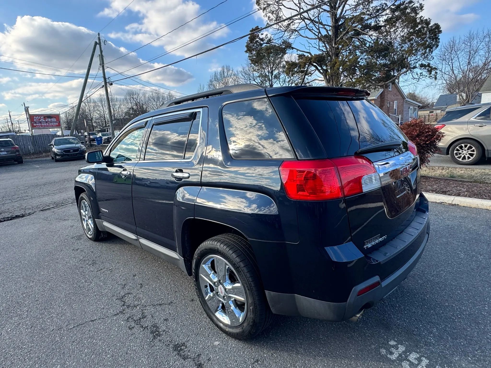 Used 2015 GMC Terrain SLE w/ Chrome Edition image 7