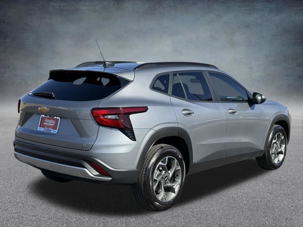 Certified 2025 Chevrolet Trax LT w/ LT Convenience Package image 4