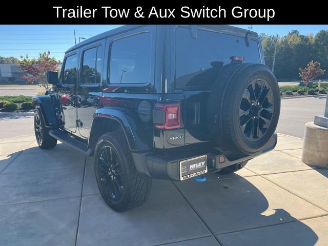 Used 2023 Jeep Wrangler Unlimited Sahara w/ Cold Weather Group image 7