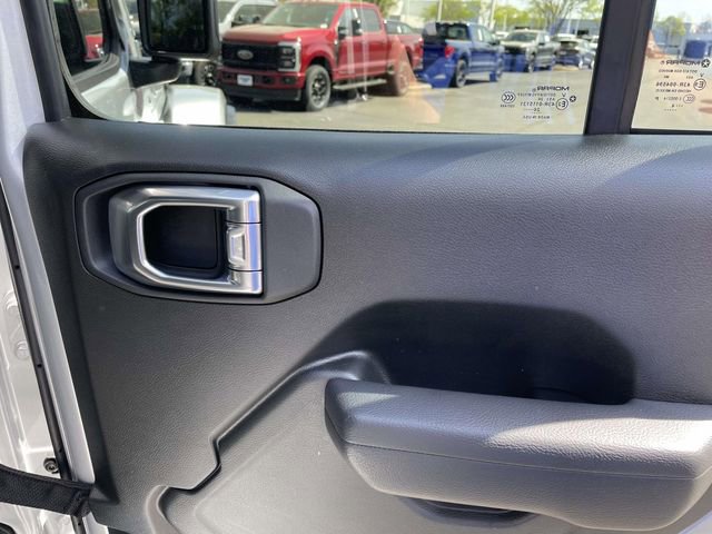 Used 2024 Jeep Wrangler Sport S image 26