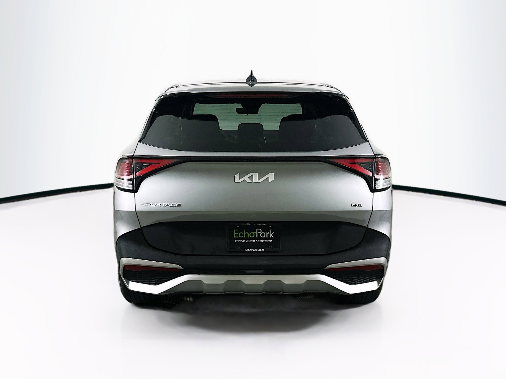Used 2025 Kia Sportage LX image 7