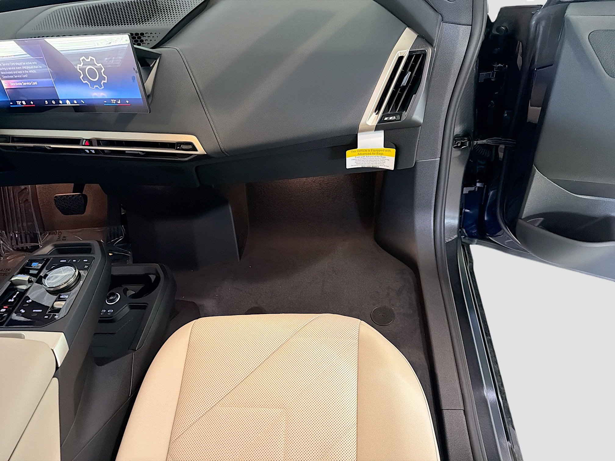 New 2026 BMW iX xDrive45 w/ Premium Package image 17