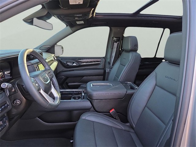 Used 2024 GMC Yukon Denali w/ Max Trailering Package image 15