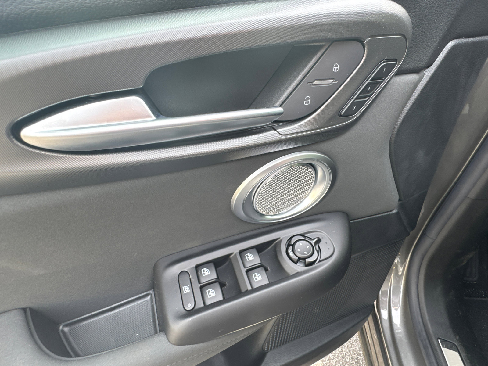 Used 2024 Alfa Romeo Tonale Veloce image 13