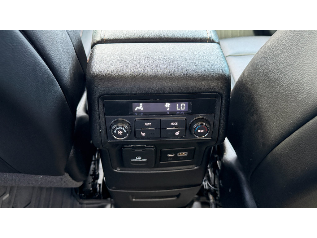 Used 2023 GMC Acadia AT4 w/ Technology Package image 22