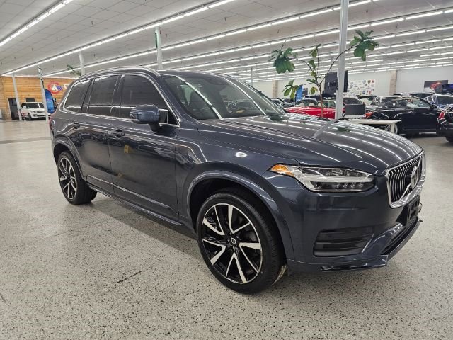 Used 2020 Volvo XC90 T6 Momentum image 3