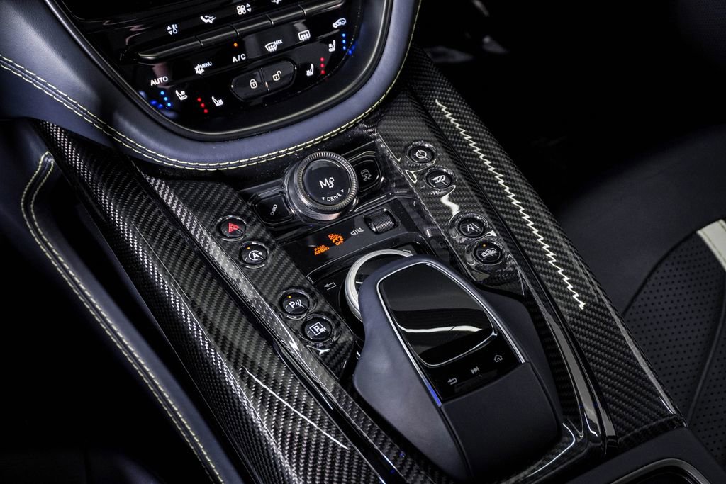 Used 2023 Aston Martin DBX 707 image 30