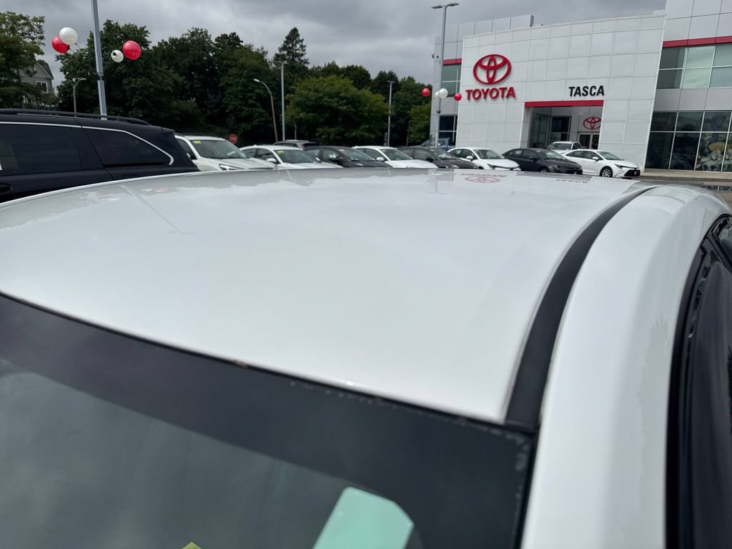 Used 2019 Toyota Corolla SE w/ Carpet Mat Package (TMS) FWD image 44