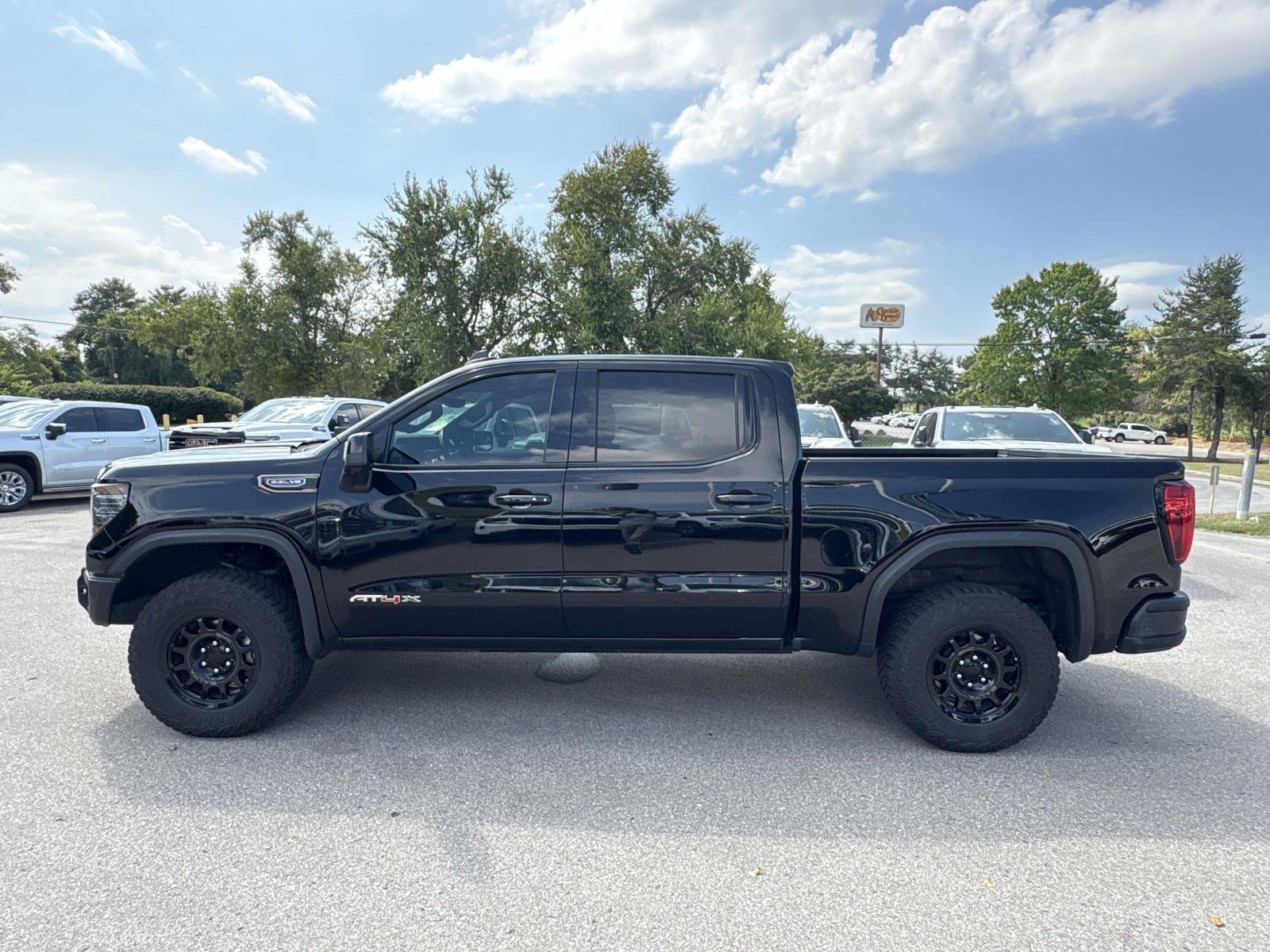 Used 2024 GMC Sierra 1500 AT4X w/ AT4X AEV Edition AWD/4WD image 5
