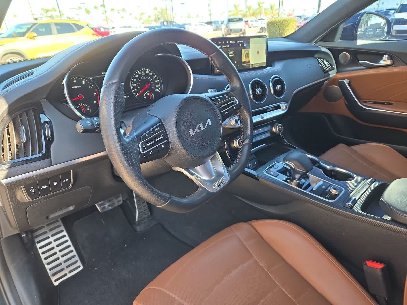 Used 2023 Kia Stinger GT2 w/ Option Group 020 RWD image 10