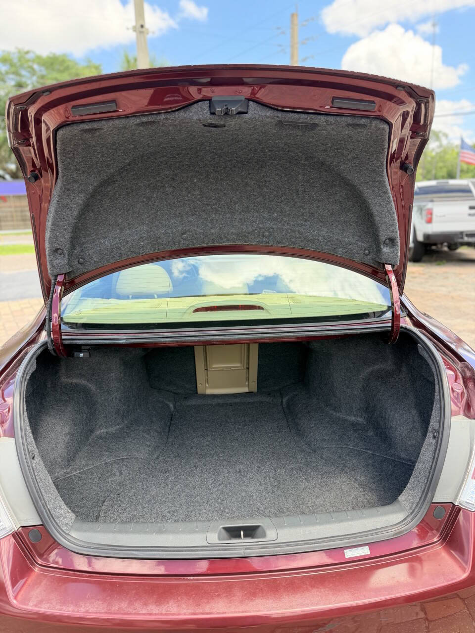 Used 2011 Honda Accord EX-L image 7