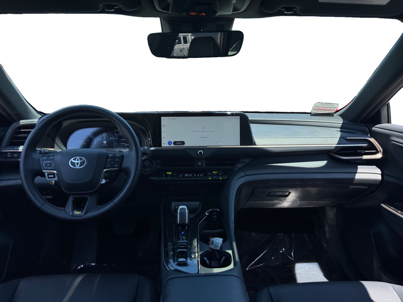 Used 2025 Toyota Crown Signia AWD/4WD image 10