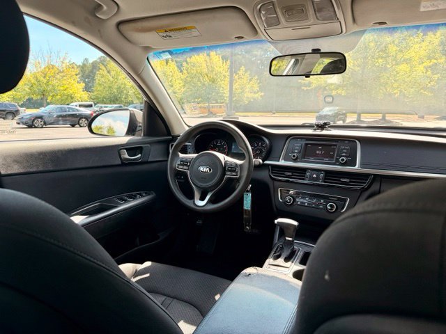 Used 2017 Kia Optima LX FWD image 19