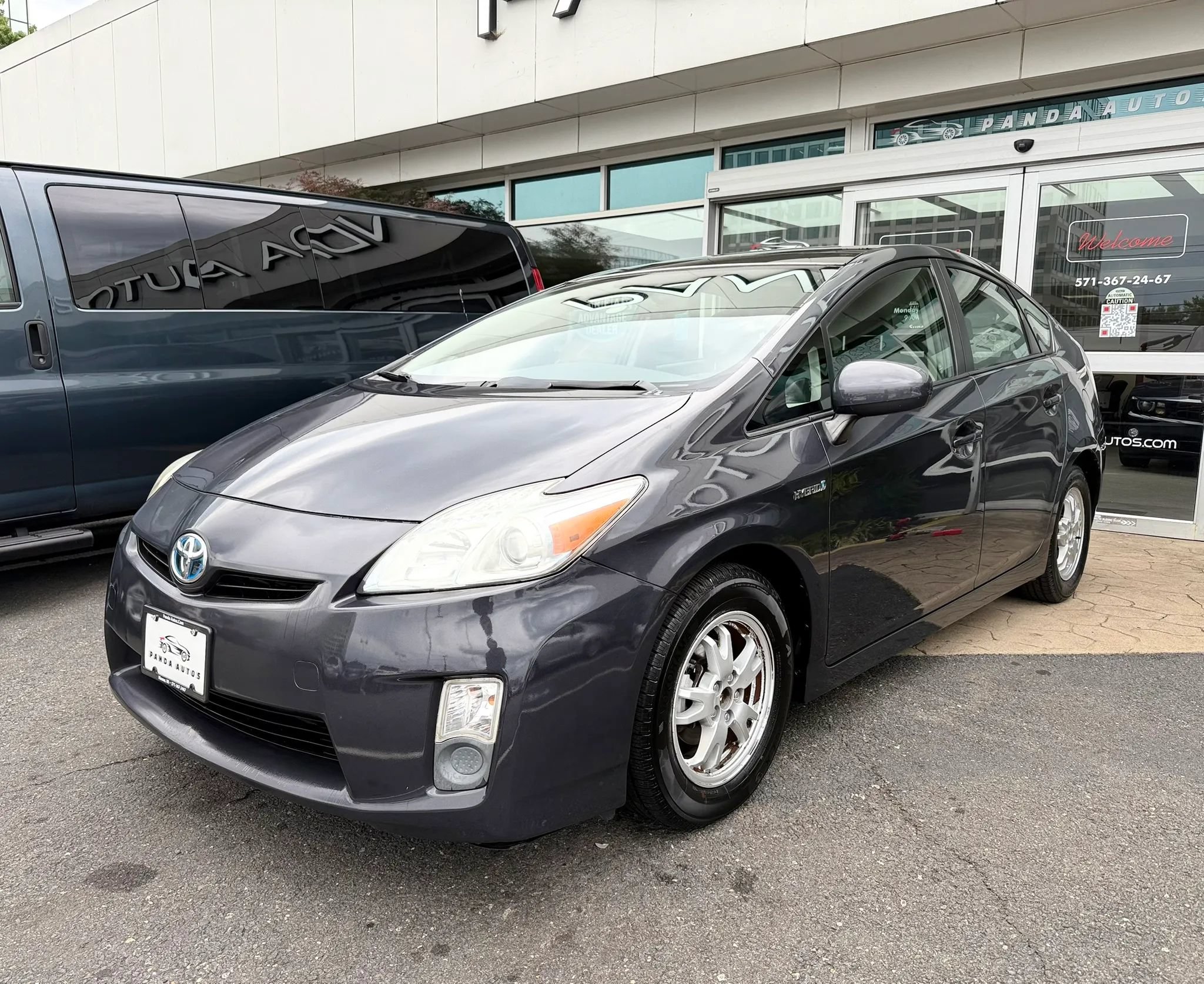 Used 2010 Toyota Prius FWD image 3