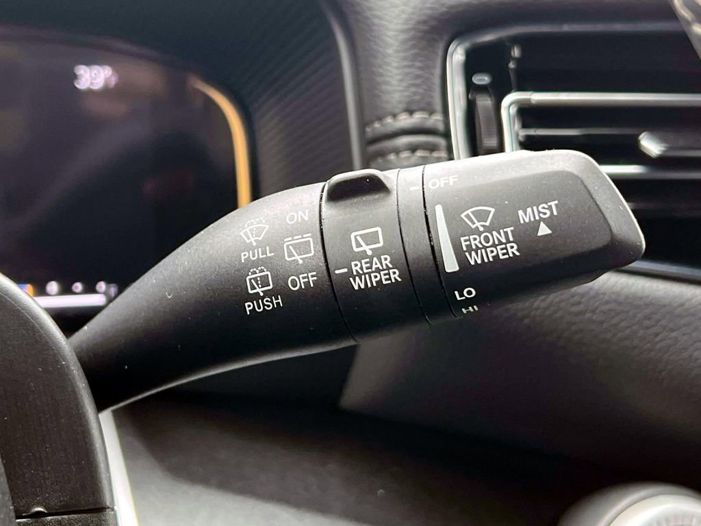 Used 2023 Jeep Wagoneer 4WD image 25