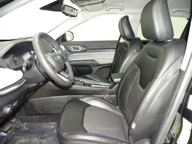 Used 2022 Jeep Compass Latitude image 10