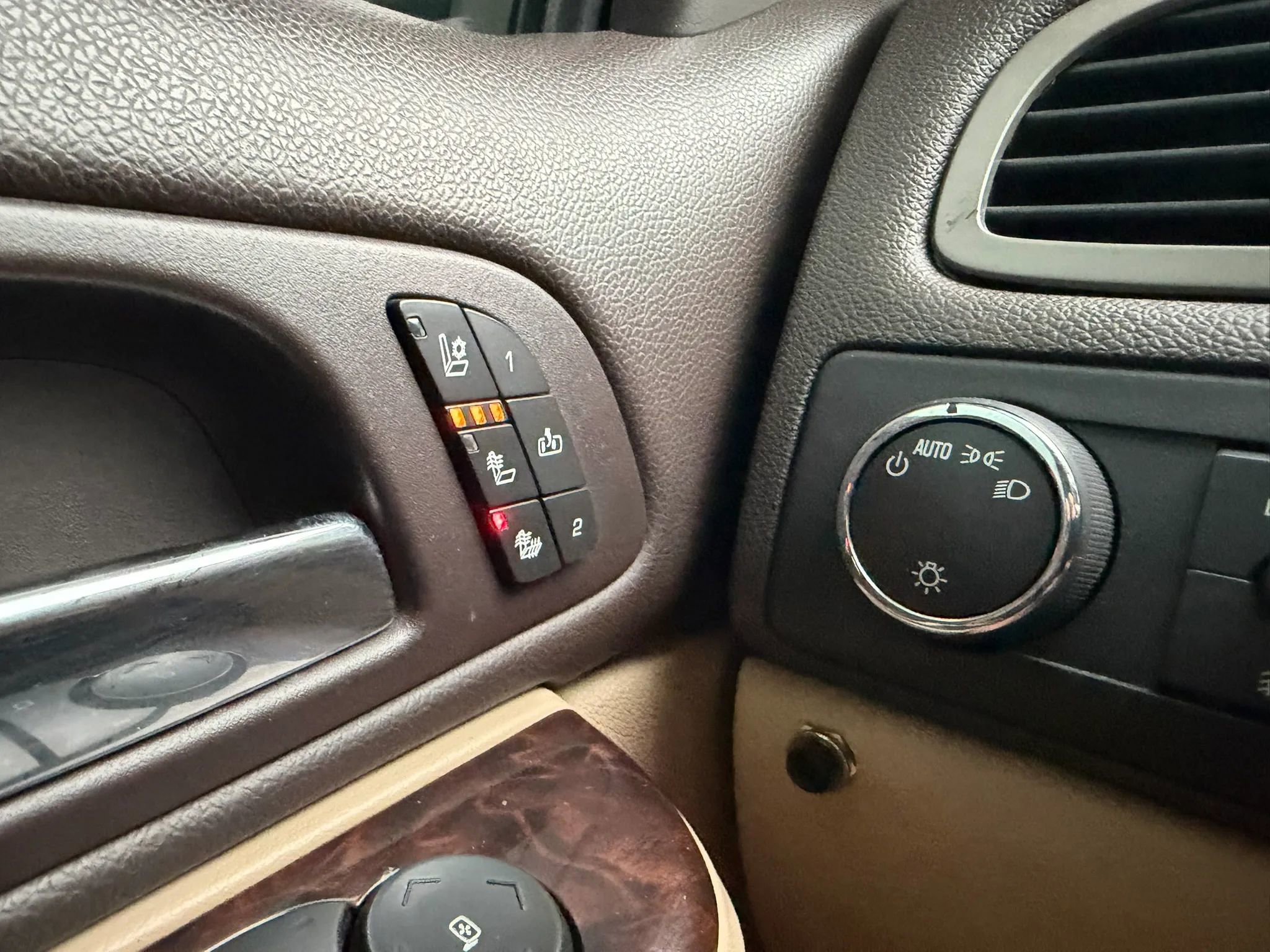 Used 2013 GMC Sierra 2500 Denali AWD/4WD image 18