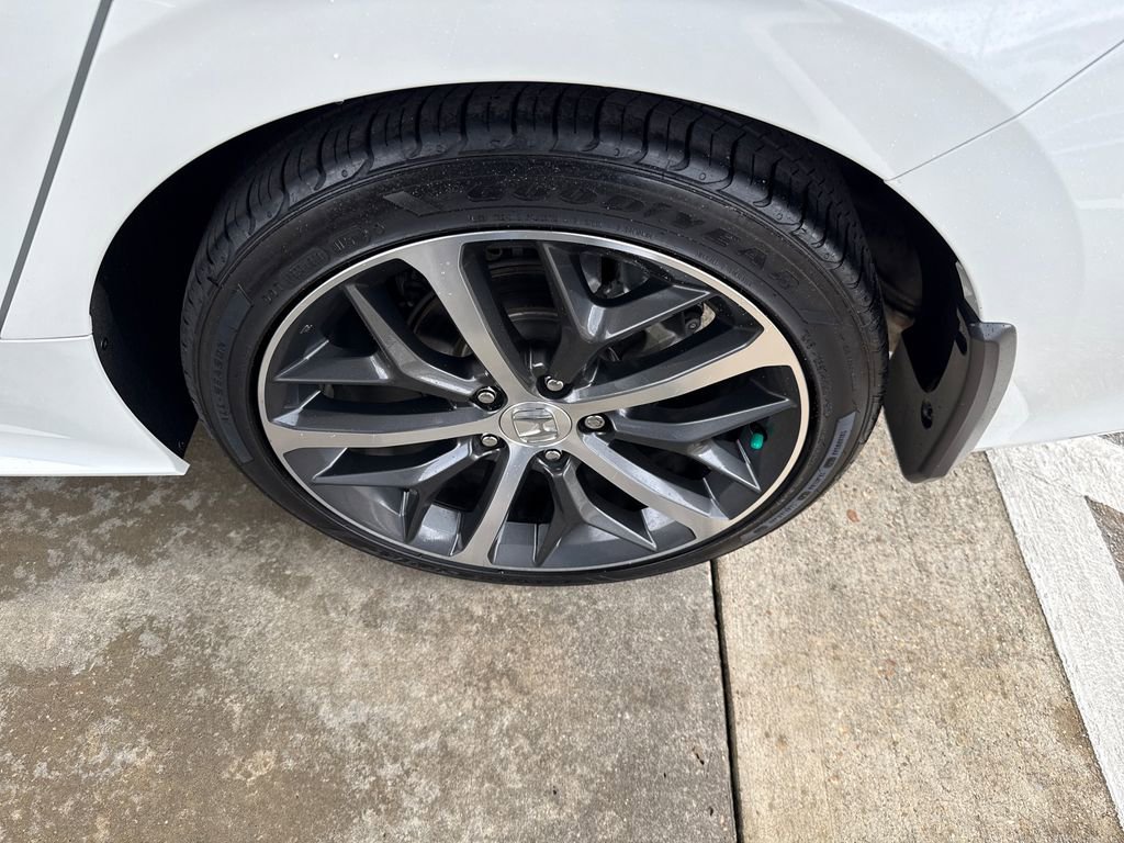 Used 2024 Honda Civic Touring image 27