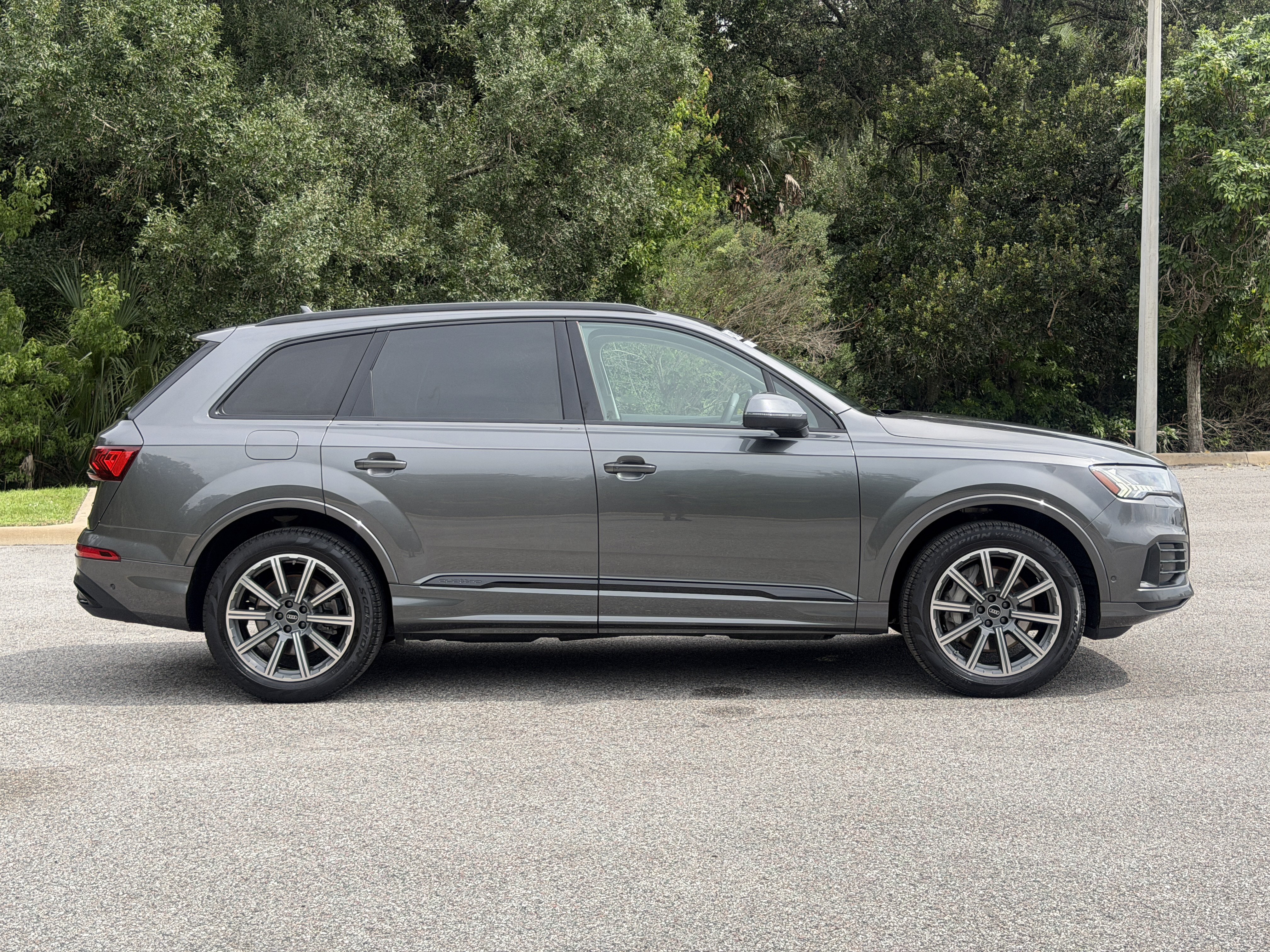 Used 2023 Audi Q7 2.0T Premium Plus AWD/4WD image 8
