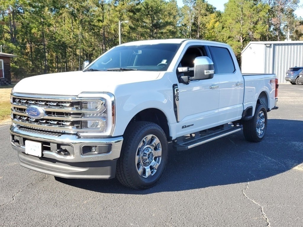 Used 2025 Ford F250 Lariat w/ Chrome Package image 7