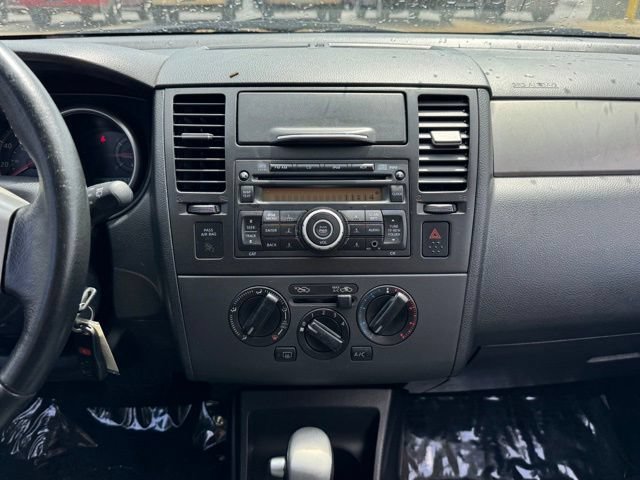 Used 2012 Nissan Versa 1.8 S w/ Special Edition Pkg FWD image 2