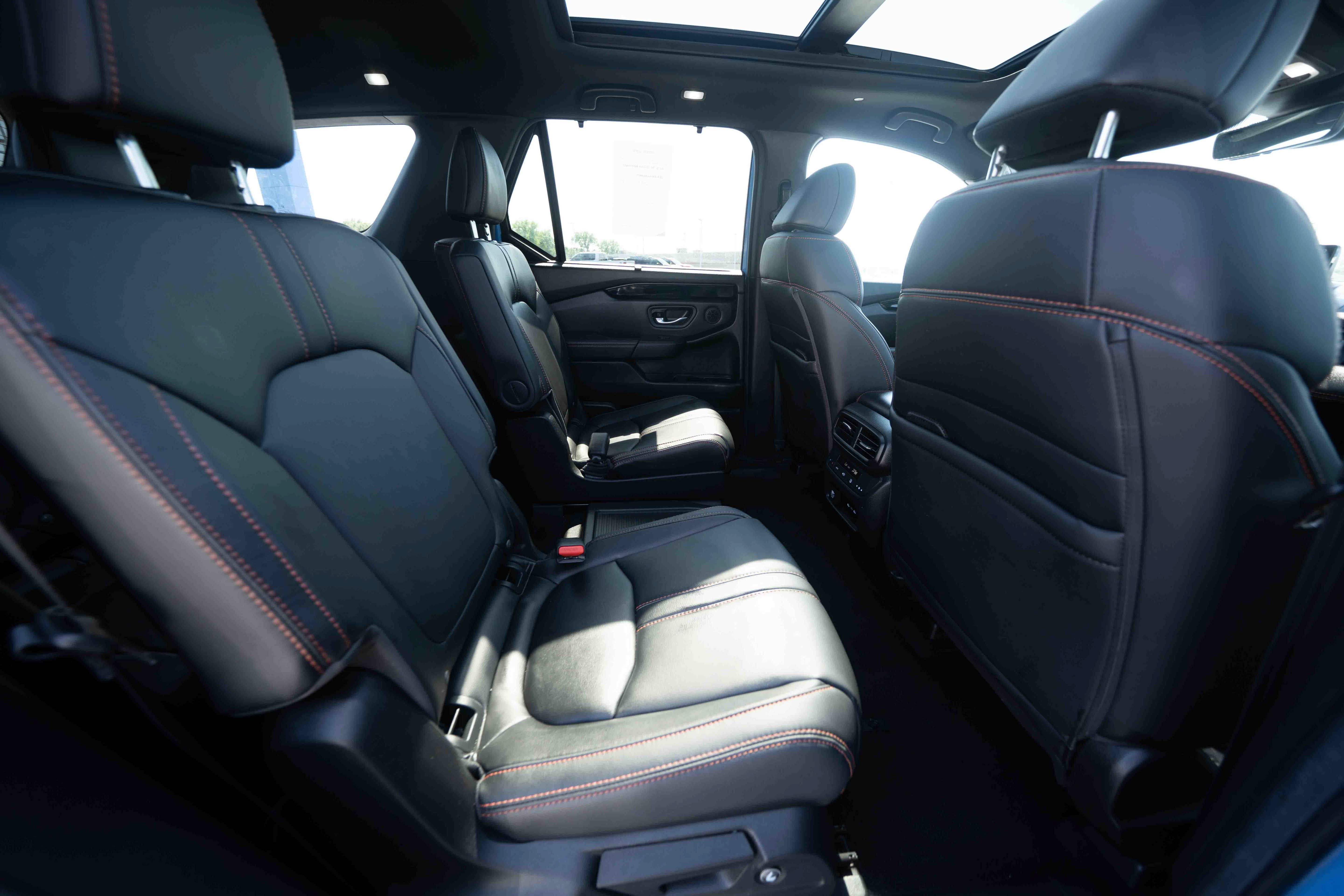 Certified 2025 Honda Pilot TrailSport image 25