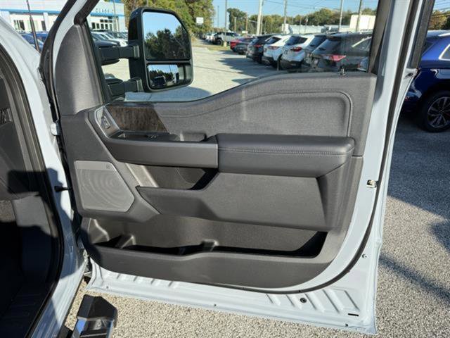 New 2026 Ford F250 Lariat image 33