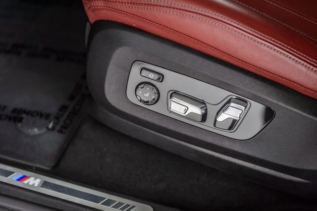 Used 2022 BMW X6 xDrive40i w/ M Sport Package AWD/4WD image 36