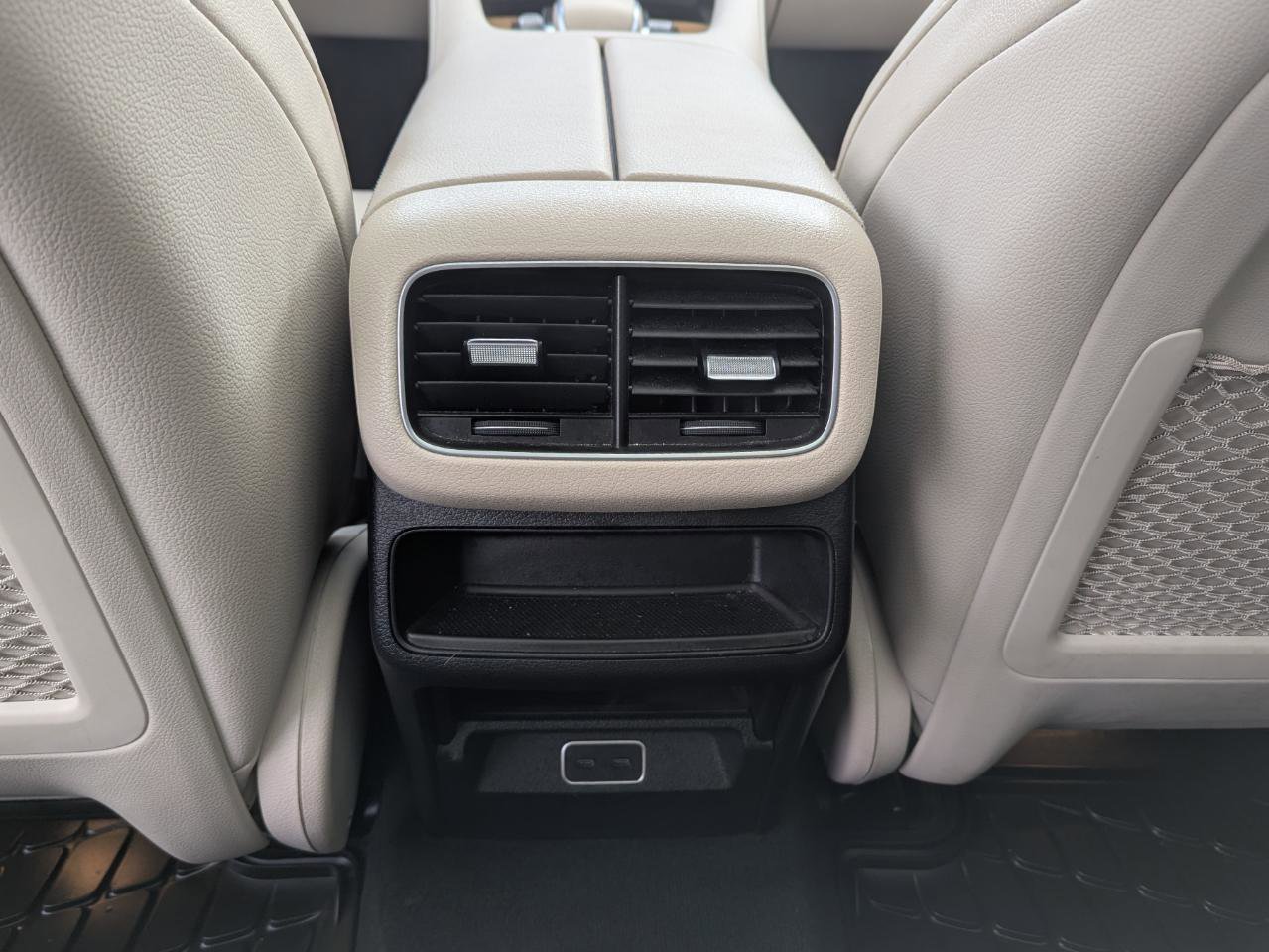 Used 2024 Mercedes-Benz GLE 450 4MATIC image 39