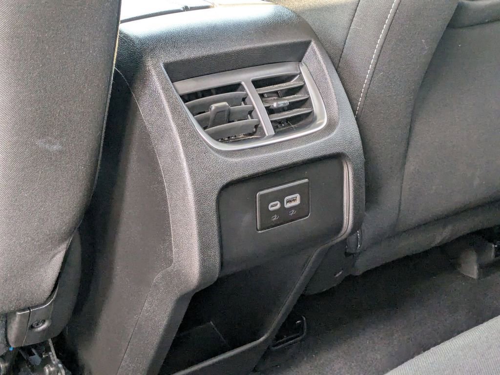 Used 2025 Chevrolet Blazer LT image 26