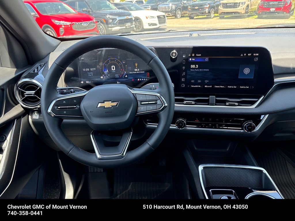 New 2026 Chevrolet Equinox LT w/ Safety and Technology Package FWD image 15